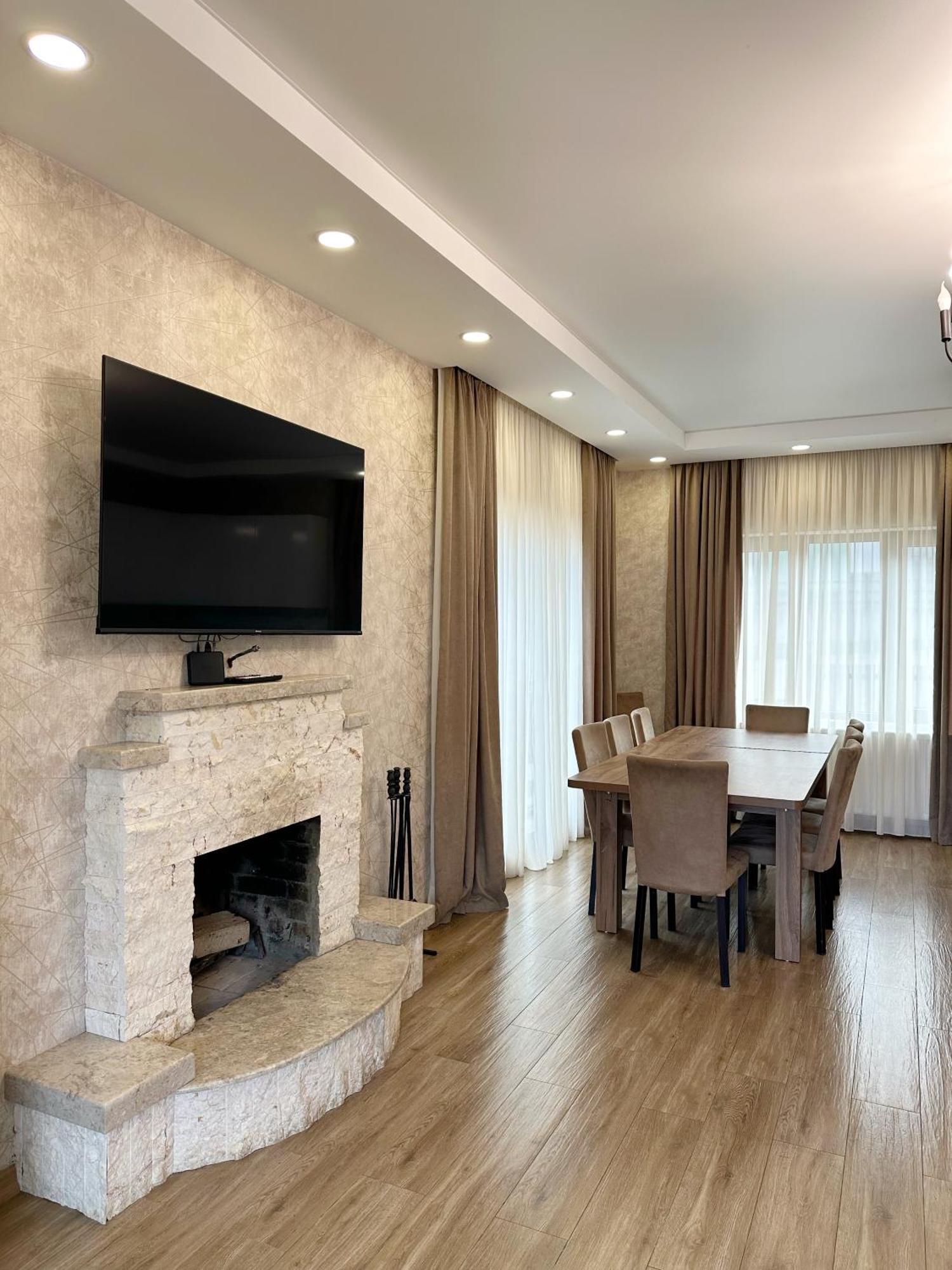 Wonder Hill Group Villa